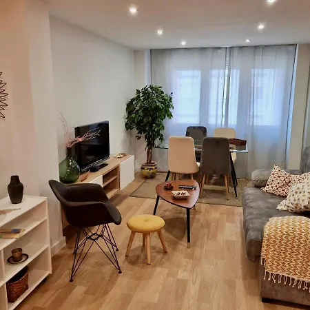 Precioso Piso 6 Personas En La Playa De San Lorenzo Apartamento Gijón